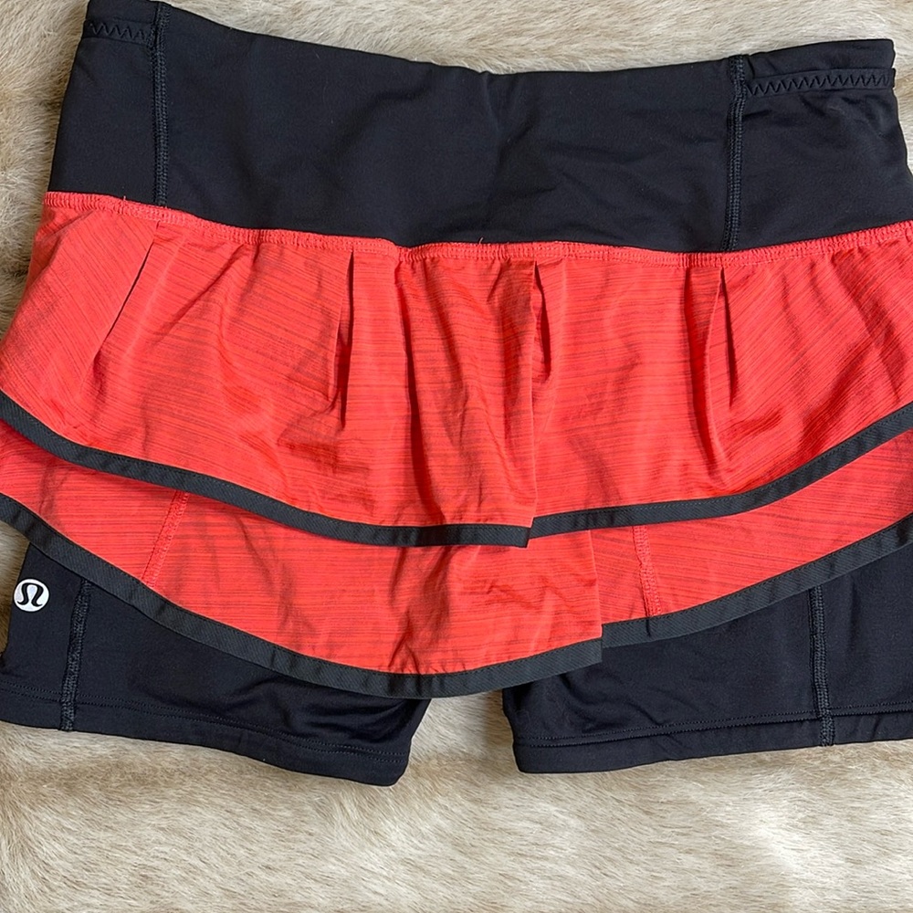 Lululemon skirt built-in, Spanx size 4, black and orange